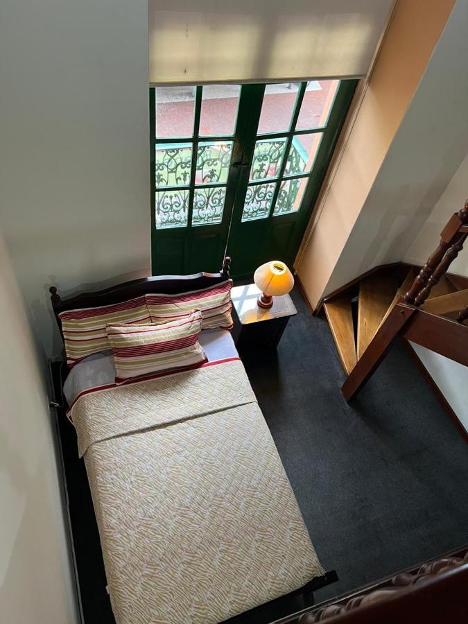 Hostal Victoria Quito Bagian luar foto