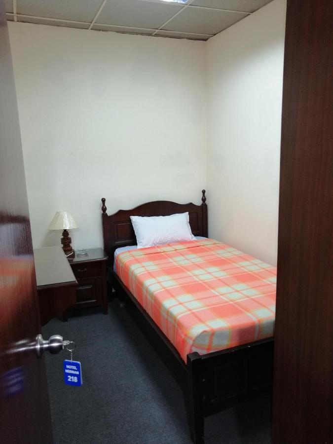 Hostal Victoria Quito Bagian luar foto