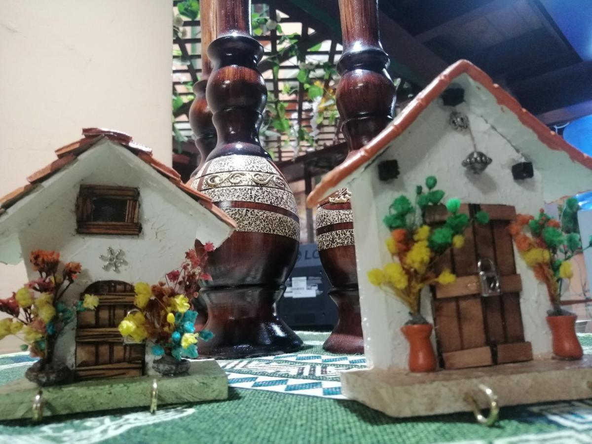 Hostal Victoria Quito Bagian luar foto